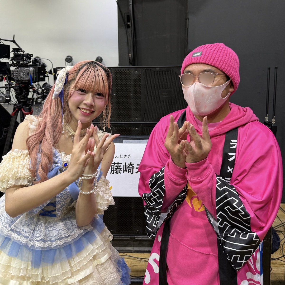 日比野未来 🎀 新ビジュアル解禁 🎀 🩷日比野芽奈 @hibino_meina ⟡.· #ラフラフ