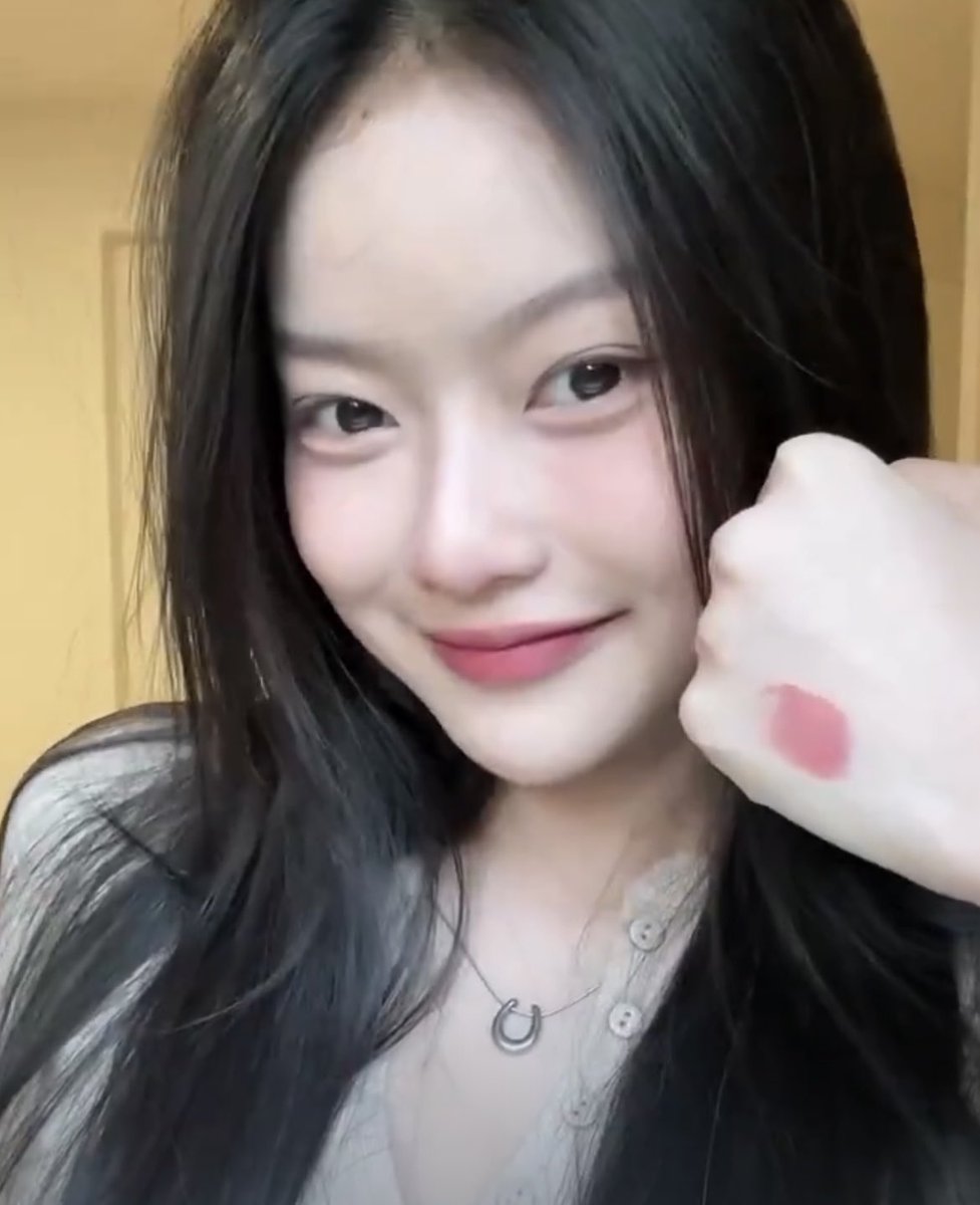 mmytype_'s tweet image. ลิปtime phoria สีเดียวกับน้องมาเบลทาลงไอจีล่าสุดดดเลย บอกแล้วๆๆสี006ชมพูwarm pink สวยมากกกกกทาหน้าสดรอด แล้วติดทนนน