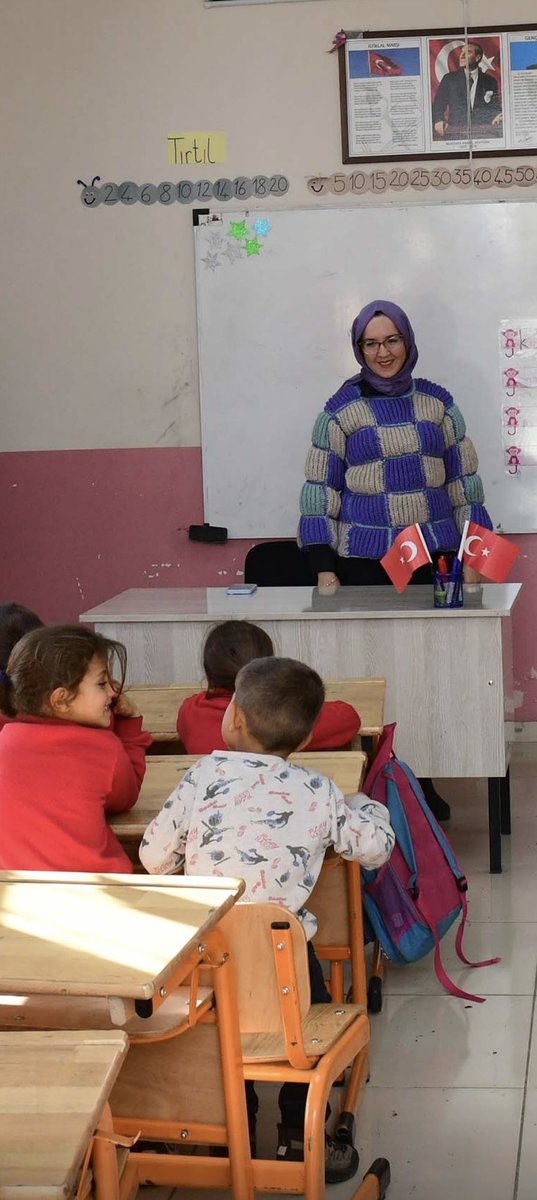 Öğrencilerine aşık bir öğretmenmişim 👩🏼‍🏫 öyle dediler 🥺🤭