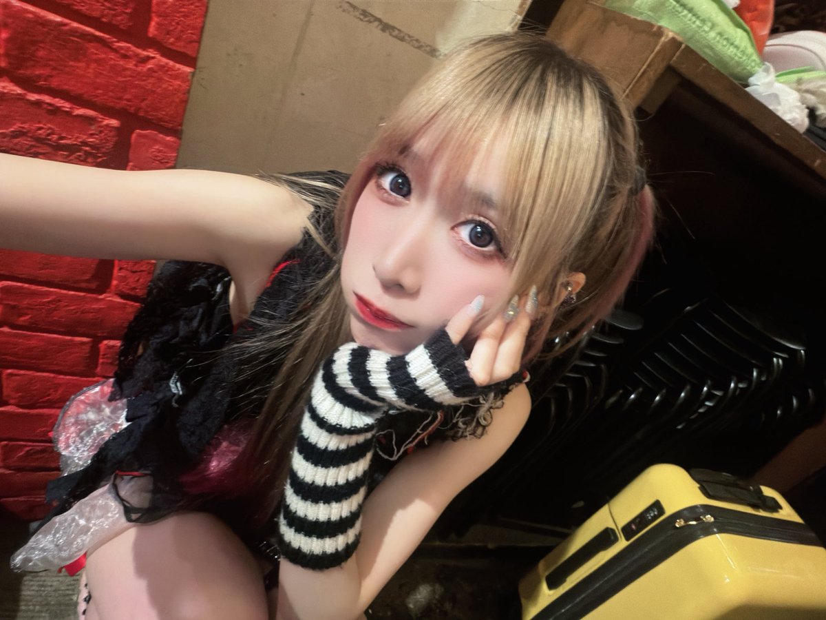 小鳥遊様ご確認ページ 2024 小鳥遊ホシノ(水着) PSA 10 箔押しサイン - カルドバ