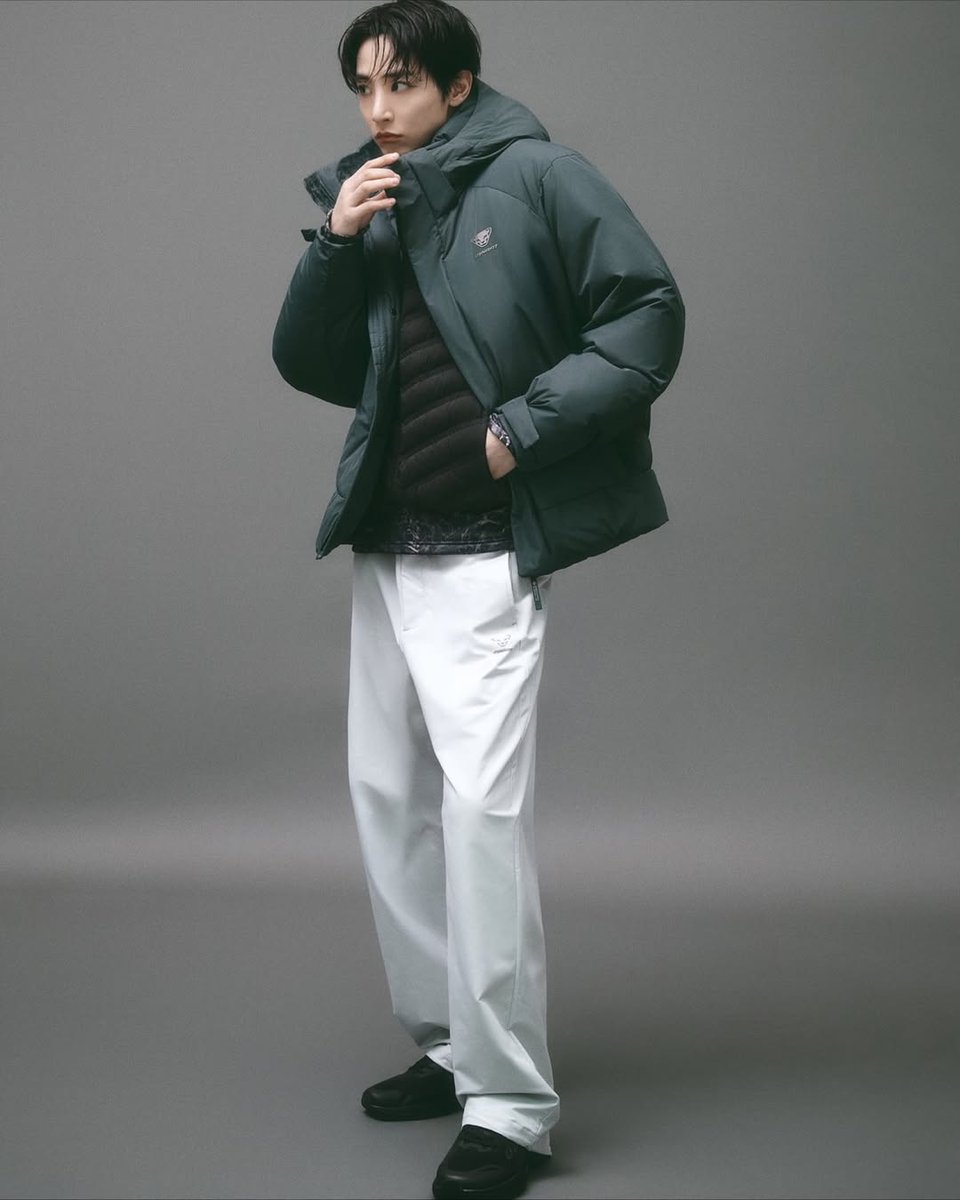 LEESOOHYYUK's tweet image. Striking a balance between light and shadow. Merging athletic apparel with a refined touch. This is my interpretation of power dressing for the season.