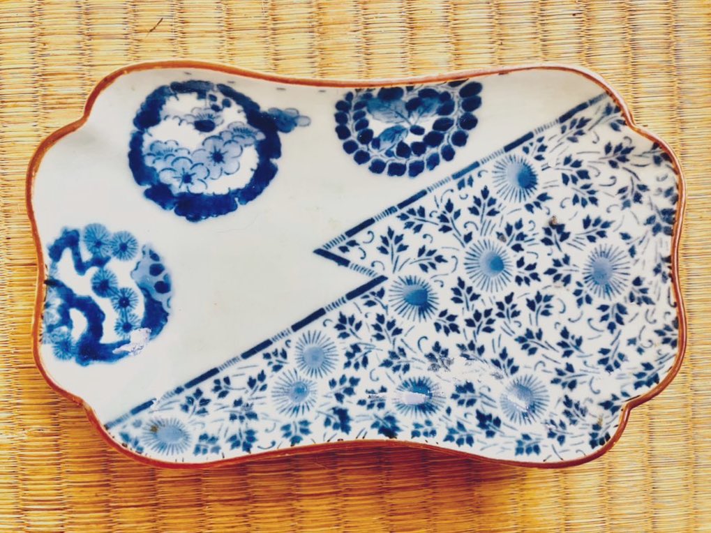 古伊万里　伊万里　江戸　中期　型紙摺　印判手　向付 松・梅・藤に花唐草。 江戸時代中期頃の、型紙摺印判の古伊万里です