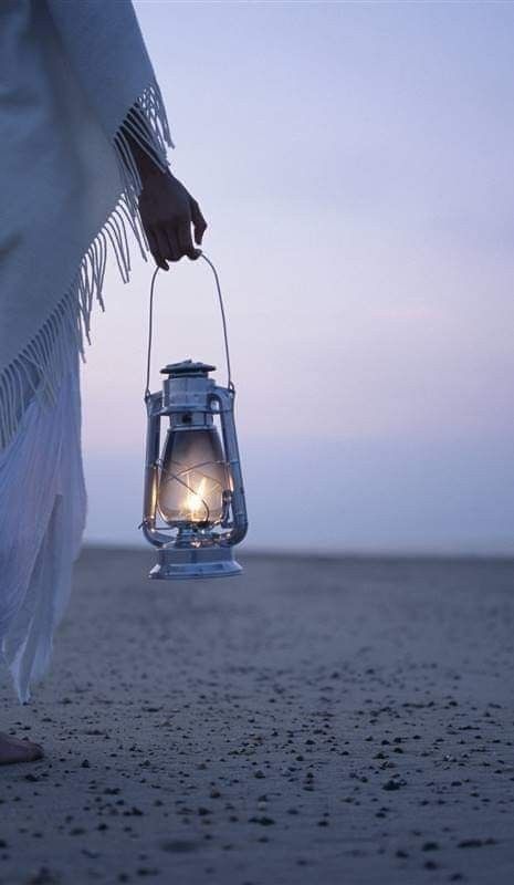 الحَمدُلله حَمدًا وَافِرًا مَدِيدًا مُكتَظًا بالشُكرِ وَ الثَنَاءِ .