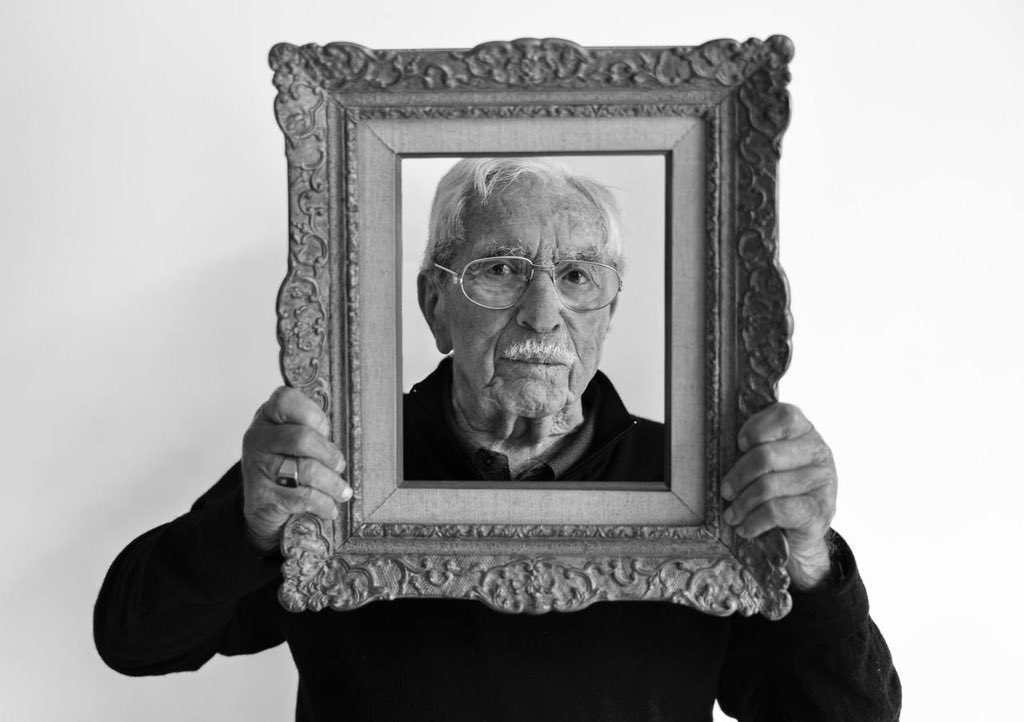 EmmanuelMacron's tweet image. Robert Birenbaum était entré en Résistance à 16 ans, aux côtés de Missak Manouchian et de Marcel Rajman. Il avait ainsi porté au plus haut la lutte pour la Liberté, l’Égalité et la Fraternité.
           
Homme de dévouement, il fut toute sa vie fidèle à cet engagement initial.…