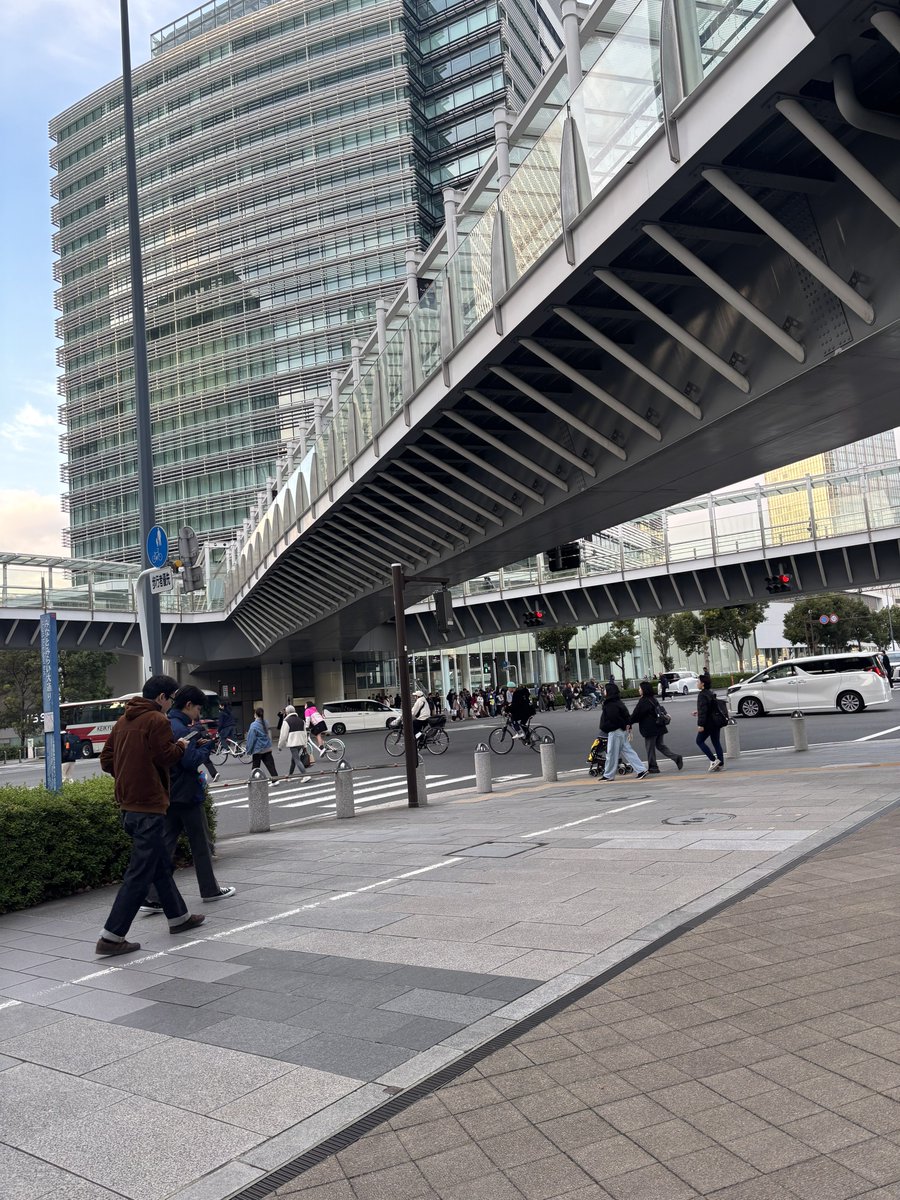 saku_PassCode's tweet image. なう