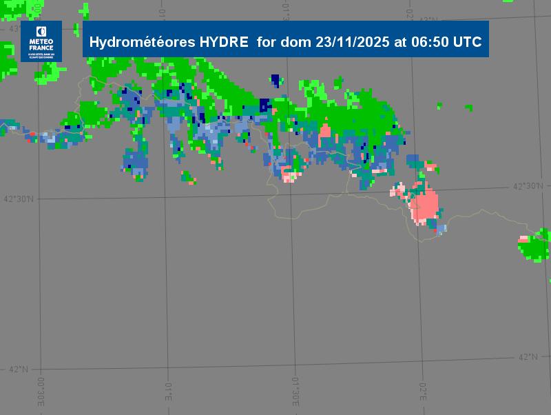L'arribada del front càlid ha deixat l'aire fred atrapat a alguns fons de vall d'#Andorra i es registren algunes inversions tèrmiques. La interpretació del tipus de precipitació ens indica fenòmens de pluja gelant (taronja) <a href="/Mobilitat_AND/">Mobilitat Andorra</a> <a href="/COEX_Andorra/">COEX</a>