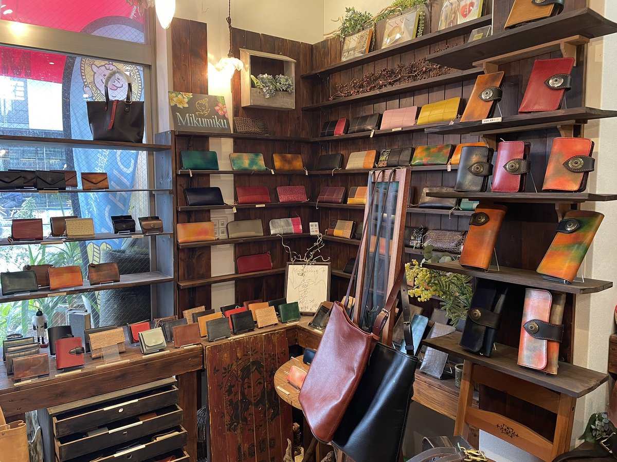 11/23 おはようございます☀ MIKUMIKU OPEN しましたー！ 最近は… お