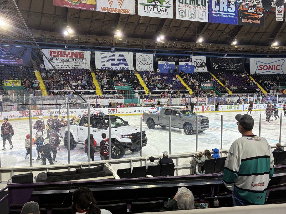 Hawii50's tweet photo. Teddy Bear Toss at the @ShvMudbugs game. Three truck loads of stuffed animals #teddybears #mudbugs #NAHL #Hockey https://t.co/58jzjcLZ8o