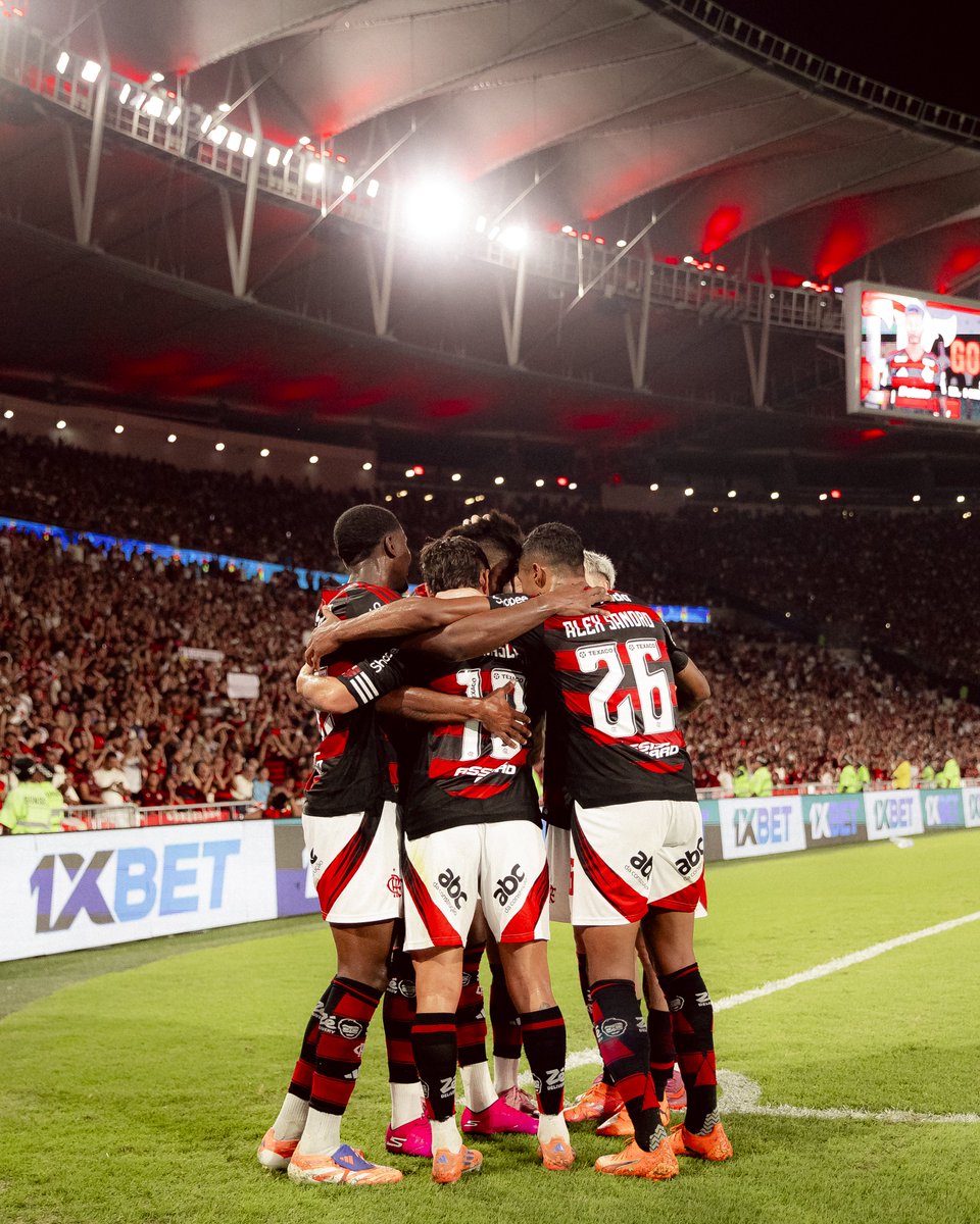 futebol_info's tweet image. ⚠️ Flamengo pode ser campeão brasileiro já na próxima rodada, nesta terça-feira, contra o Atlético-MG, na Arena MRV.

Para isso, o Rubro-Negro precisa vencer o Galo em Belo Horizonte, e o Grêmio vencer o Palmeiras em Porto Alegre.

📸 Adriano Fontes/CRF | Divulgação