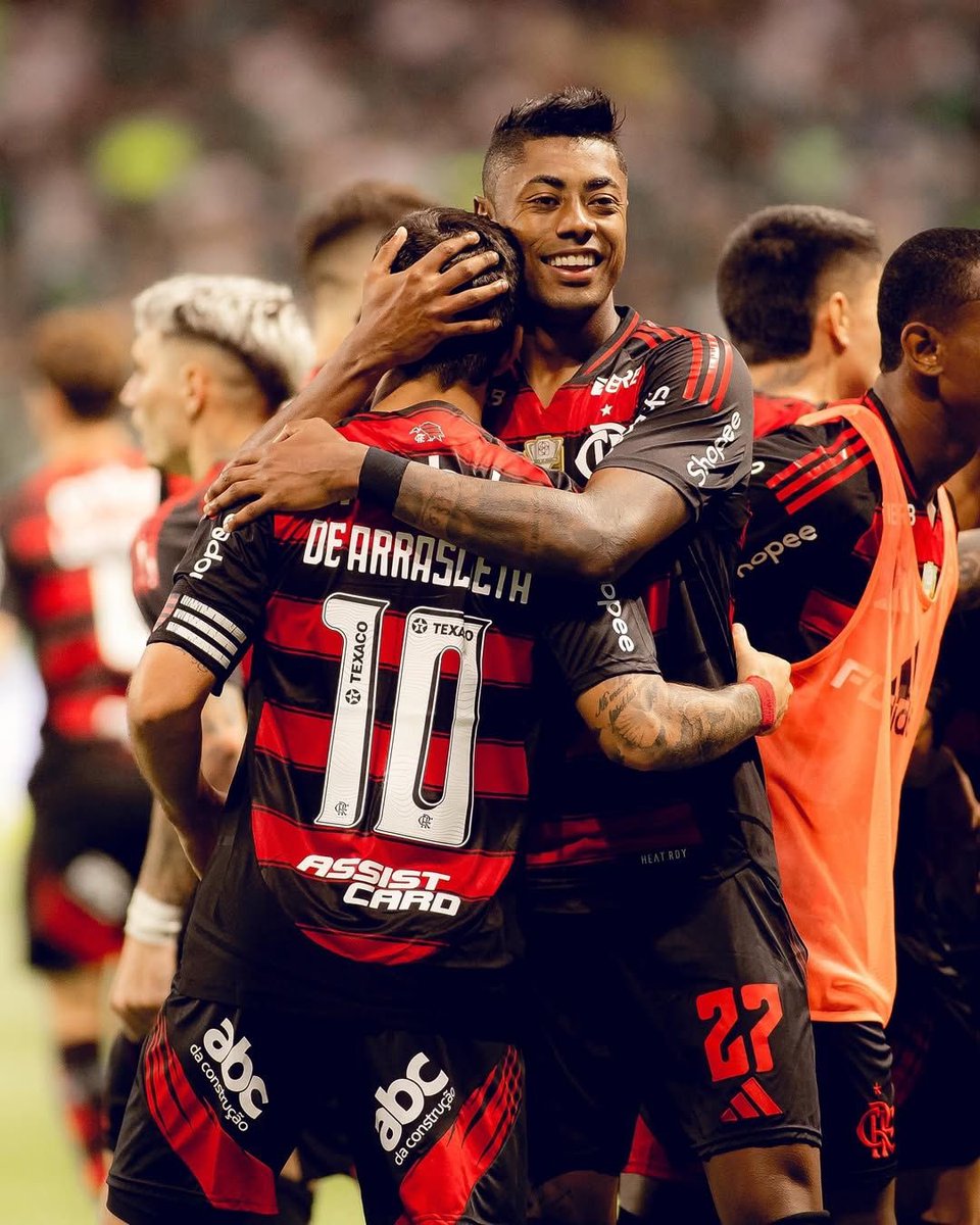 dezcrf's tweet image. nossos ídolos ainda são os mesmos.