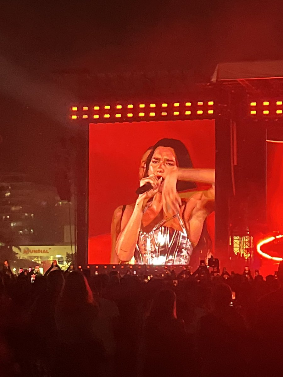 DUA LIPA VOCÊ É UM ORIXÁ VIVO