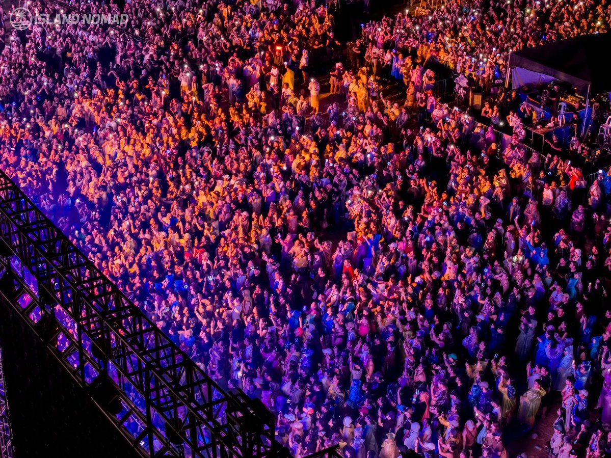 who would have thought that this crowd would still stay intact despite the weather last night? you all stayed for SB19 even when going home would’ve been the easier choice. thank you for showing up. 🥹

SB19 DUYOG SA AURORA CEBU
<a href="/SB19Official/">SB19 Official</a> #SB19
#SB19atAuroraMusicFestCEBU