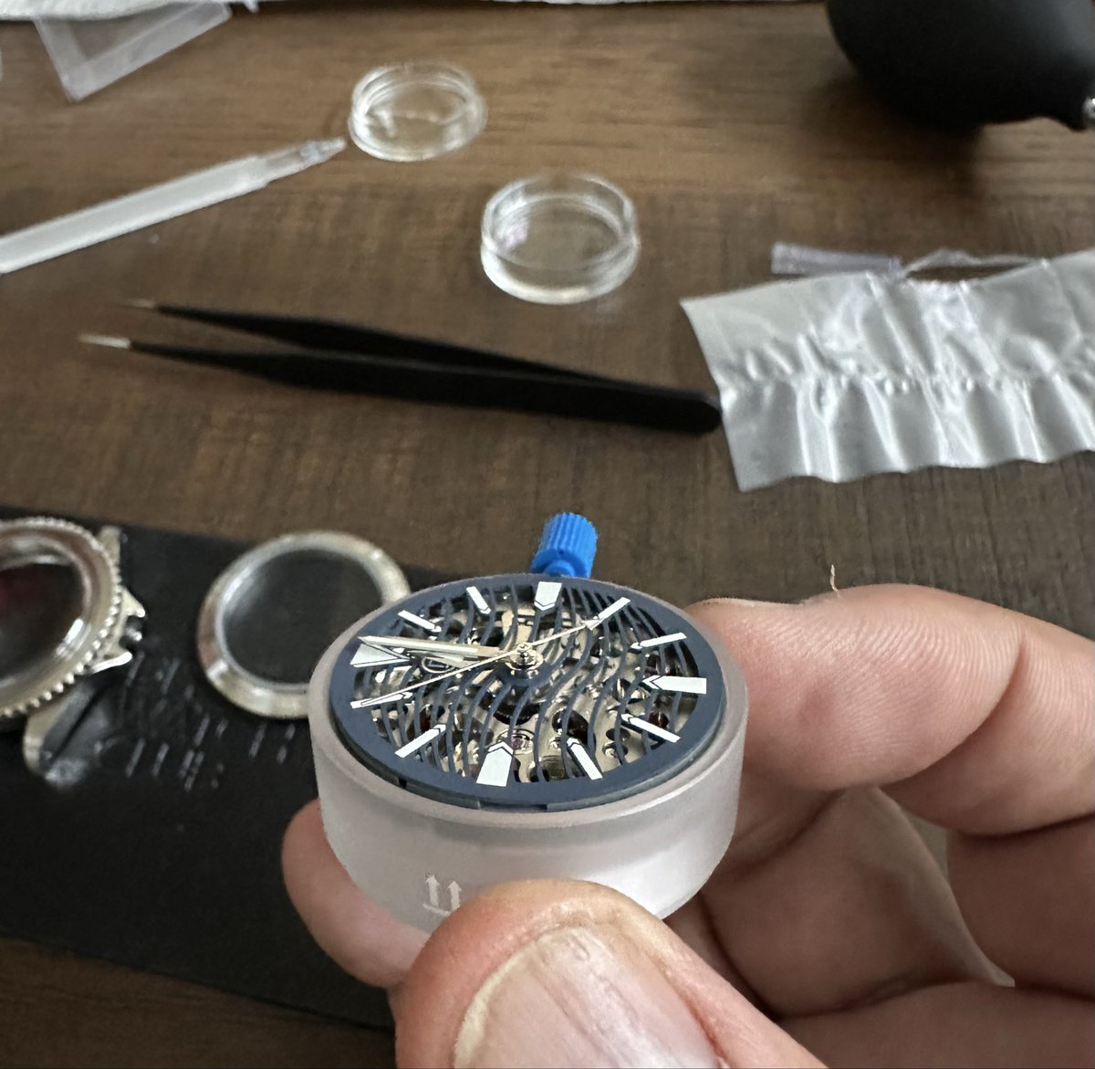 Assembled a watch today that I purchased from the ‘DIY Watch Club’, starts with a lot of parts (movement was complete without a face or hands). Hardest part was the hands. Lots of fun and a test of patience!
#DIY #watch #diywatchclub