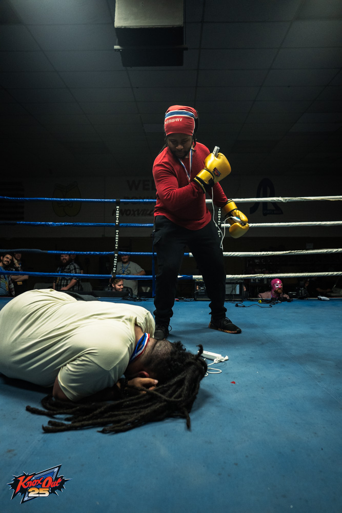 KnoxOutEvent's tweet image. Wii Boxing ended with a smash hit! JKLW takes it over Azura in classic Knox-Out fashion.
1st: D3D | JKLW
2nd: Azura @onecalledazura 
3rd: DietClubSoda @DrDietClubSoda 
#knoxout25 #wiiboxing