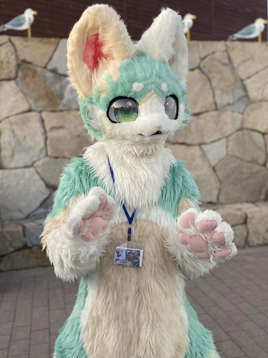 ネオス君！
声もキャラも可愛くていい香りがする〜🍨💚👍🥰

#けもがしま