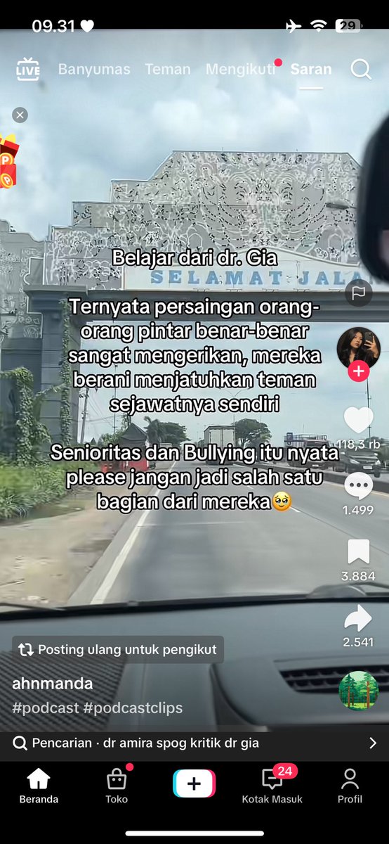 nuansaulia's tweet photo. aahhg aku jg mau cerita soal dunia kerja yg argh WoW amaZinG wkwkwk. aku kerja di dunia akademisi yg org2nya off course berpendidikan tinggi right. org2 yg berpendidikan tinggi biasanya lebih memiliki habbit yg baik, emosional inteligen yg baik right? awalnyaa sy berpikir begitu https://t.co/6U0gCj0IDk
