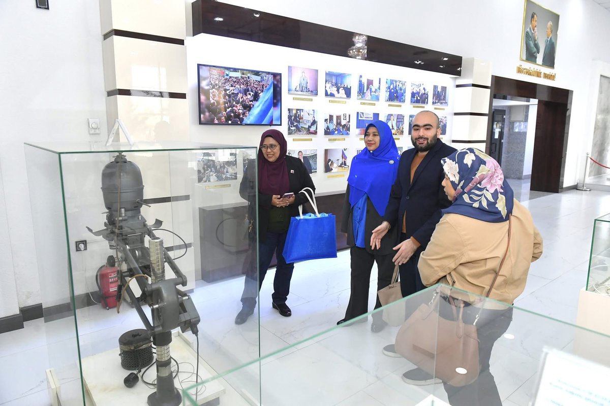 Bernama_Radio's tweet photo. AZERTAC nyatakan minat hidupkan semula kerjasama dengan Bernama 

https://t.co/UtE08YV9jS

#BernamaNews #AZERTAC https://t.co/scgMR3Ea1U