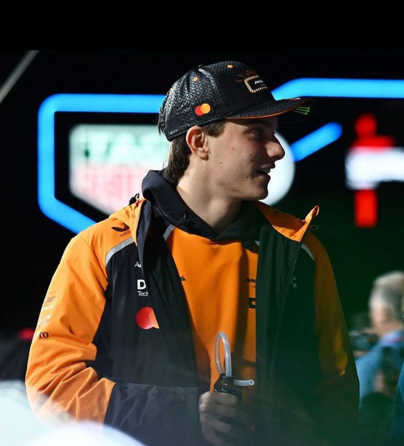 InfoOP81's tweet image. Lindo! ❤️

📸 | Fotos de Oscar durante o Driver&apos;s Parade.