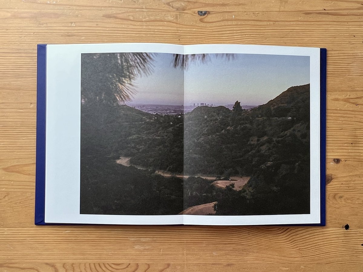 ROTHBARTBARON's tweet image. 只今オンラインストアでは、11/29 草月ホールでのLOST AND FOUND TOUR グッズの会場受取り先行受付期間中です。
当日草月ホールロビーにて、ご注文確認メール記載の#から始まる4桁の番号をご提示でいただくことで商品をお受取りいただけます。〜11/27まで🛒…