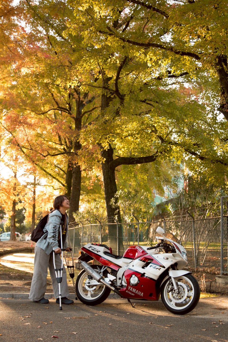 ✨ゆうこりん✨ 昨日の撮影会📸 2人はバイク🏍で素敵に撮ってもらってたので私は松葉杖