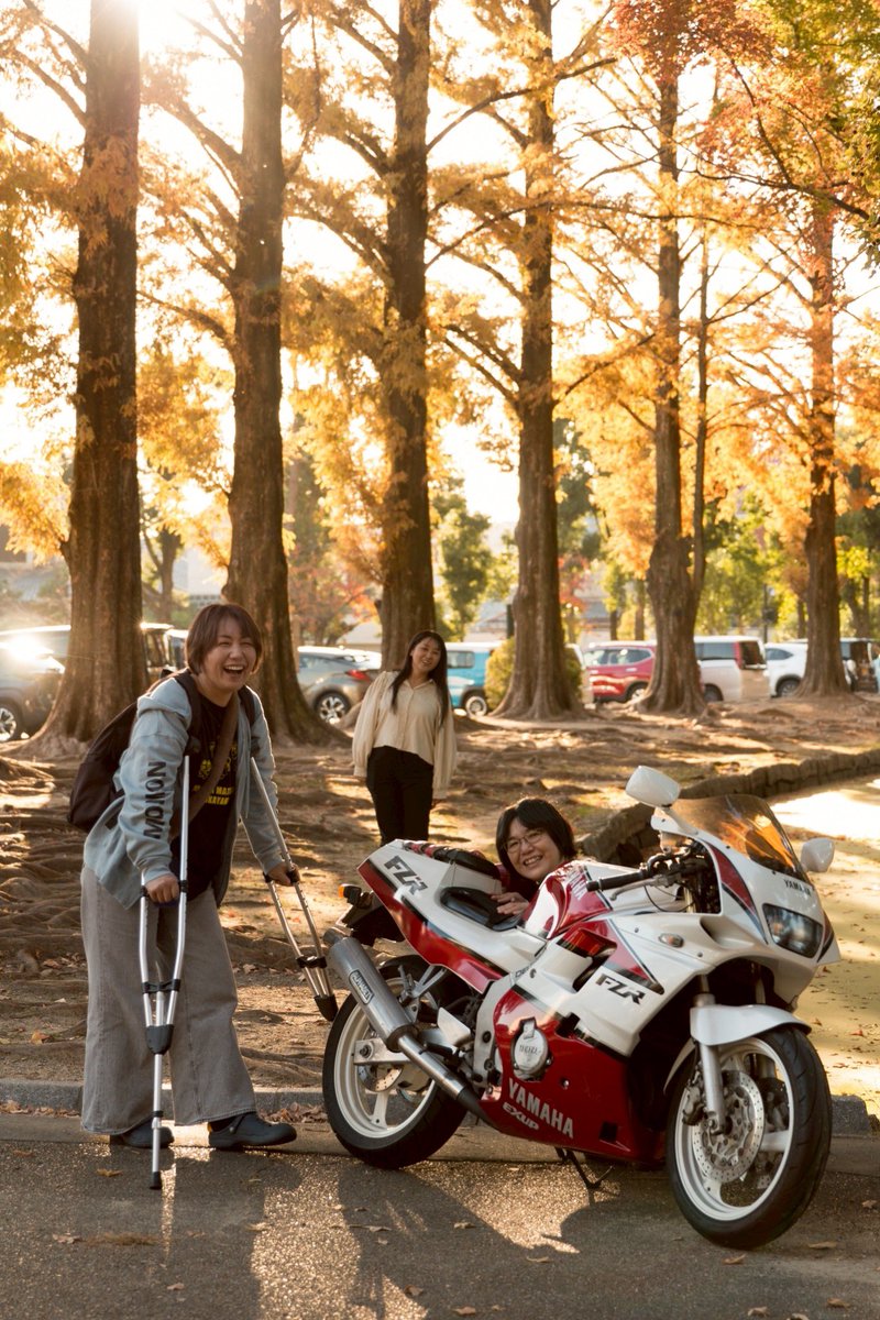 昨日の撮影会📸 2人はバイク🏍で素敵に撮ってもらってたので私は松葉杖