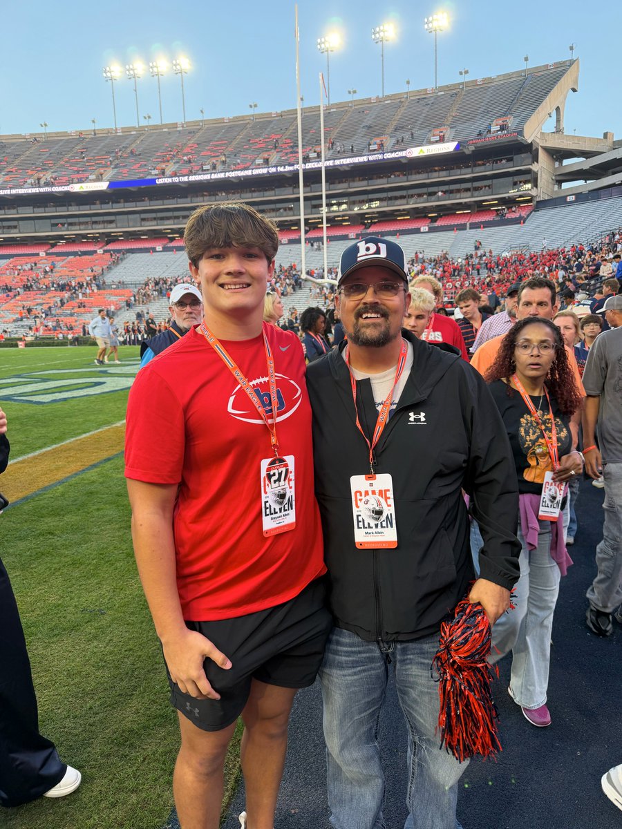Brayson_Albin's tweet image. #89 Had another great 🏈 gameday visit today on the 📍Plains. Thank you @AuburnFootball, @AuburnMade, and @chadlunsford for the good experience. I hope to be back soon! 🦅🦅🦅
#WarEagle #ToeTheLine #EyesUp #RecruitBJP
@BJHS_Football @BJRecruiting @DavidJenrath @MarkAlbin_AL