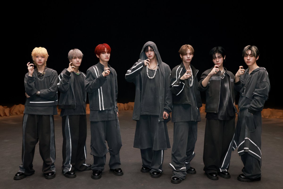 CLOSEYOUREYES クロユア クルユア 団体撮影会 団体サイン会 NEWS | CLOSE YOUR EYES JAPAN OFFICIAL FANCLUB