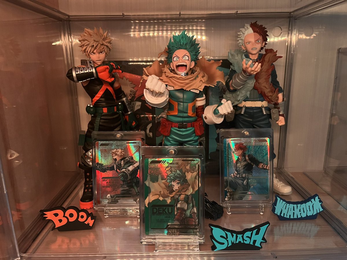 なんでだろう こんな感じでカードとフィギュアを一緒に飾るの好きだ