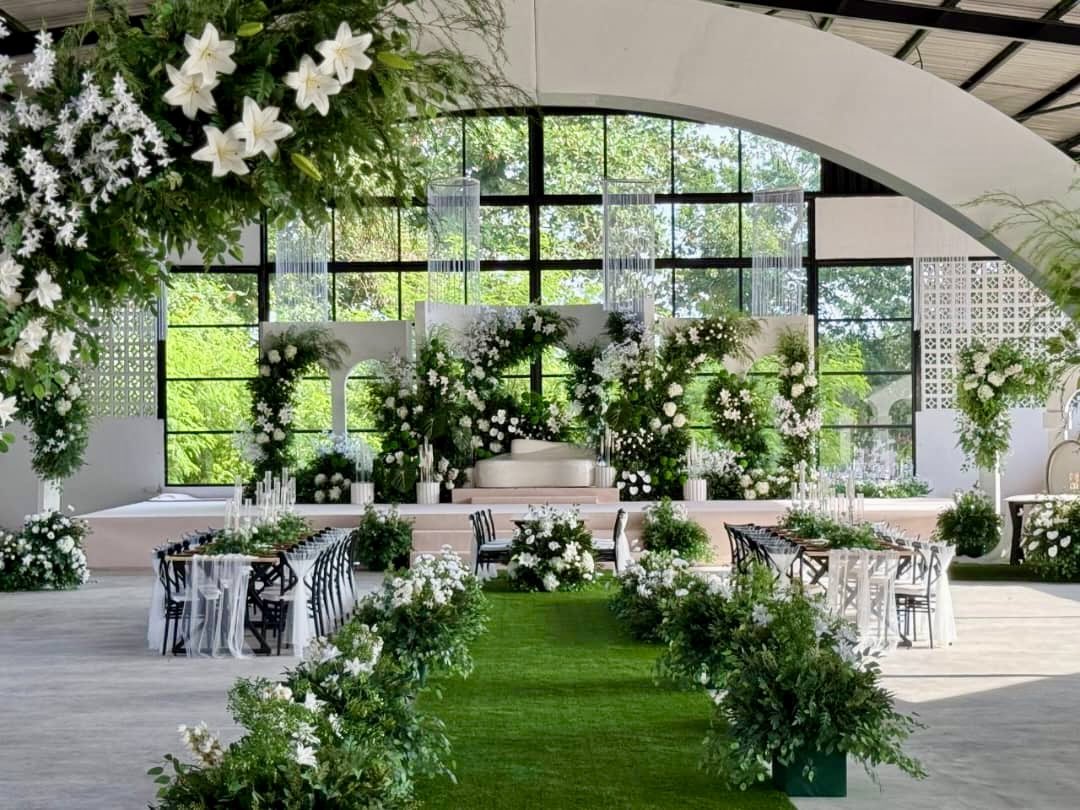 irishayang's tweet photo. We’re almost fully booked for next year! Secure your wedding date at Gangsa Kemboja Palace today. For inquiries or bookings, feel free to whatsapp 0122403903 (Nani). 🫰🏻 https://t.co/R1Bd21P9nd