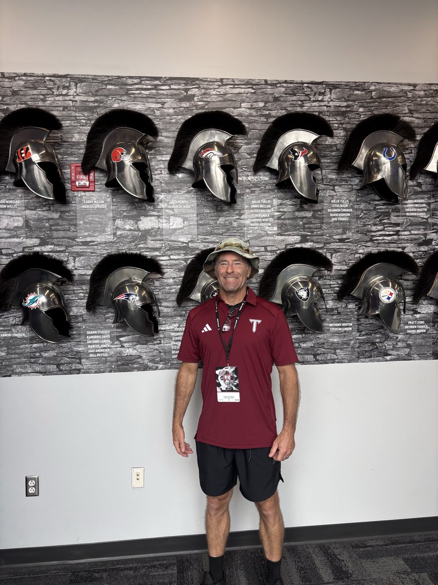 Great time with family and friends at TROY ⚔️ today. The Vet was on 🔥!  Got the W against Georgia State. Thank you for supporting Veterans. Let’s go 🇺🇸!  <a href="/TQHancock/">Tyler Hancock</a> <a href="/TroyTrojansFB/">Troy Trojans Football 8x⚔️</a> <a href="/TroyAthletics/">Troy Athletics</a> @Troy_Report   <a href="/GaryWilbertII/">Gary Wilbert II</a>  <a href="/tswitken/">Tam</a>