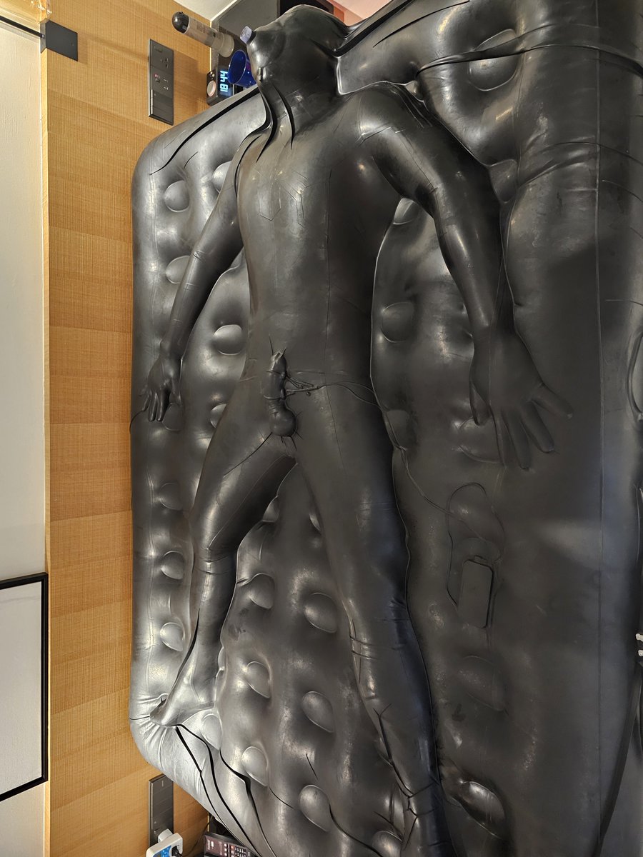It didn't take long for the villains to overpower our cock-y latex Spider-Man and seal the hero inside a vacuum bed, with electric pulses coursing through his hard cock.

📸: <a href="/WebGuy1111/">WebGuy 🔜 BKK Fetish Ball 2025</a>, <a href="/rubtish_guy/">rubtish_guy</a>