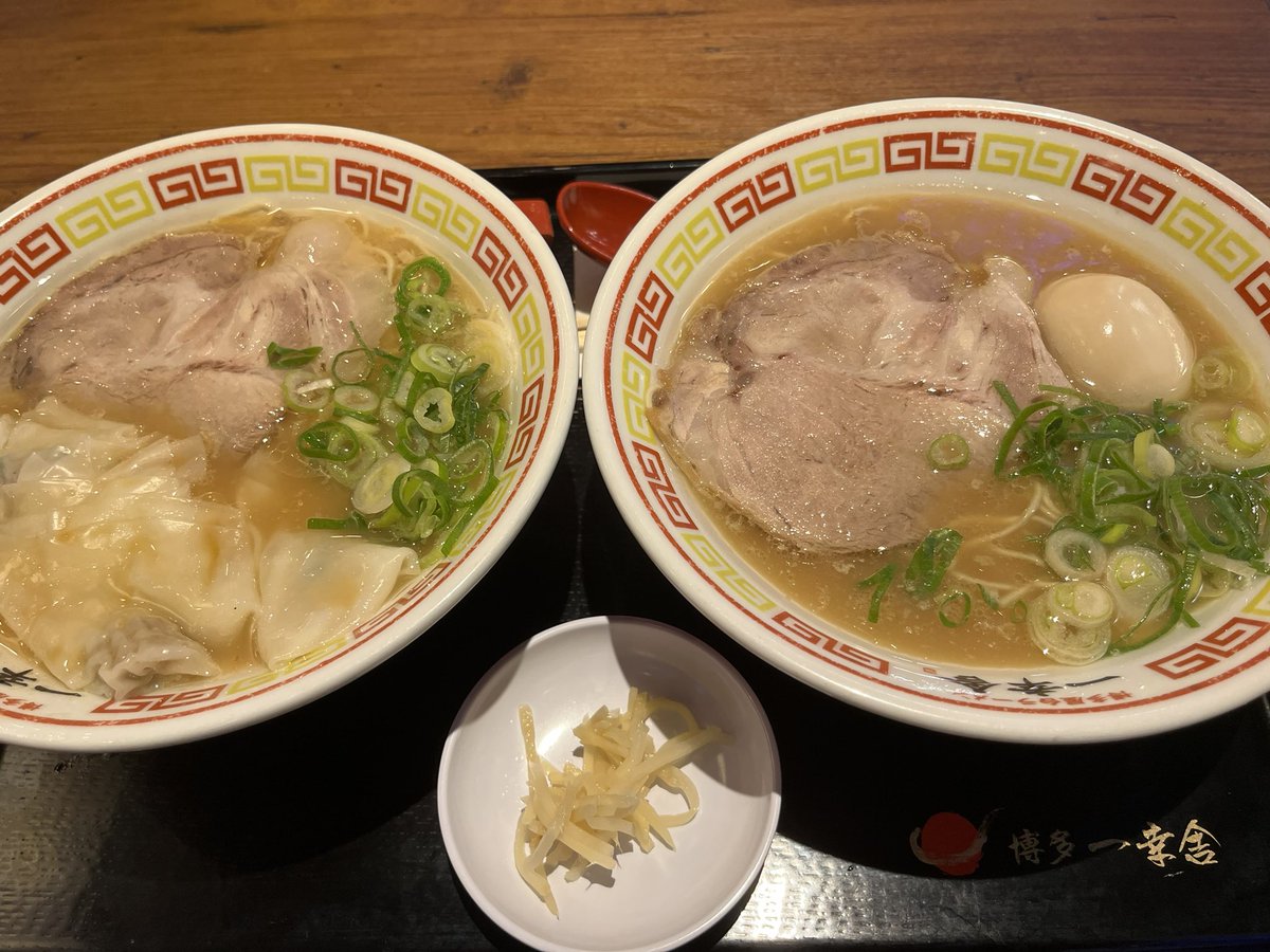 tabi_asia's tweet photo. 2025/11/23のランチ🍽️

🍜味玉豚骨ラーメン
🍜ワンタンメン→ものぐさ妻の分

セットにしようか悩んだけど単品でちょうど良い量でした🙆

#一幸舎 #ものぐさ夫婦のブログ #ものぐさ旅食べ https://t.co/IPxOCds2sU