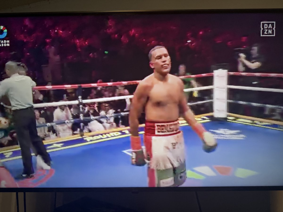 DannyPLUSBoxing's tweet image. David Benavidez STOPS Anthony Yarde in round 7! #BenavidezYarde