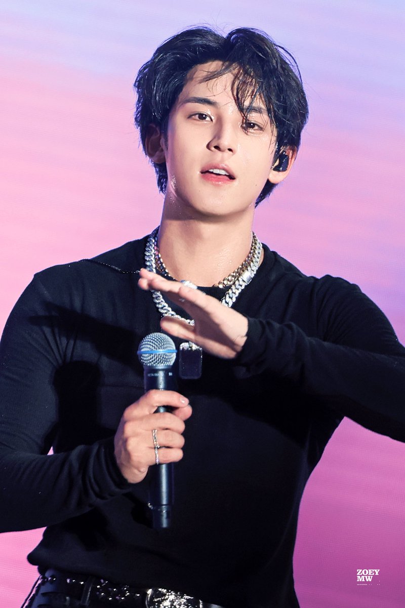 zoey__mw's tweet photo. 251122 Dream Concert in Abu Dhabi
#민규  #ミンギュ #MINGYU 
#세븐틴  #SEVENTEEN https://t.co/INx1w4fG9q