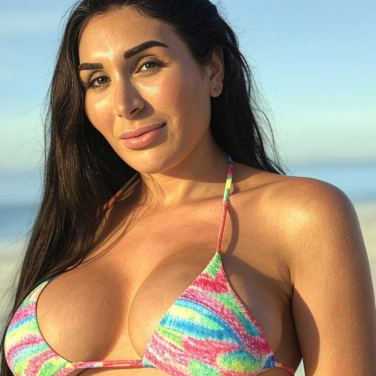 DissidentWire's tweet image. Laura Loomer is reportedly pregnant with Ian Miles Cheong’s child.

Follow: @DissidentWire