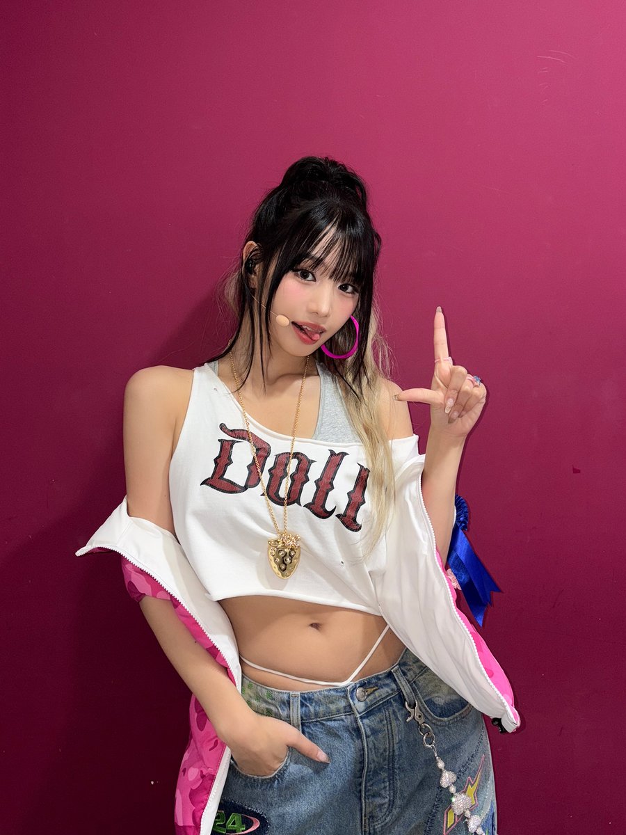 KIOF_ARCHIVE's tweet image. [인스타그램] 251122 쥴리 나띠 벨 하늘

KIOF_쇼!음악중심 Behind photo🍀

#KISSOFLIFE #키스오브라이프 #キスオブライフ #KIOF #JULIE #쥴리 #ジュリー #NATTY #나띠 #นัตตี้ #ナッティ #BELLE #벨 #ベル #HANEUL #하늘 #ハヌル