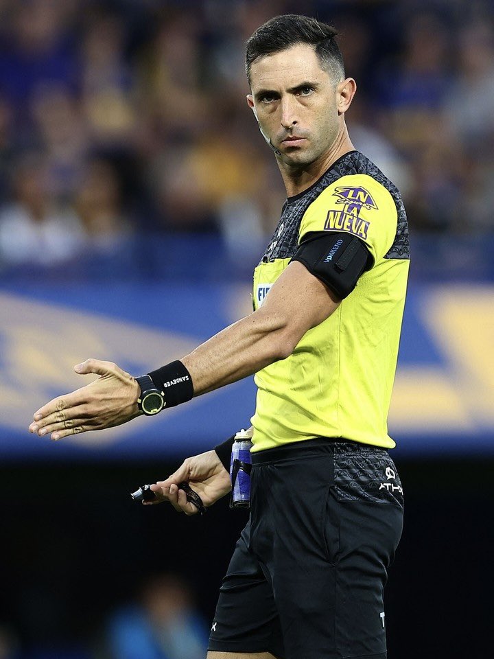 Otra vez arasa?
Está vez al equipo de Toviggino?

Pobre fútbol argentino.