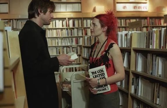 solusibukucom's tweet image. Best scenes set in bookstores.