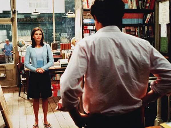 solusibukucom's tweet image. Best scenes set in bookstores.