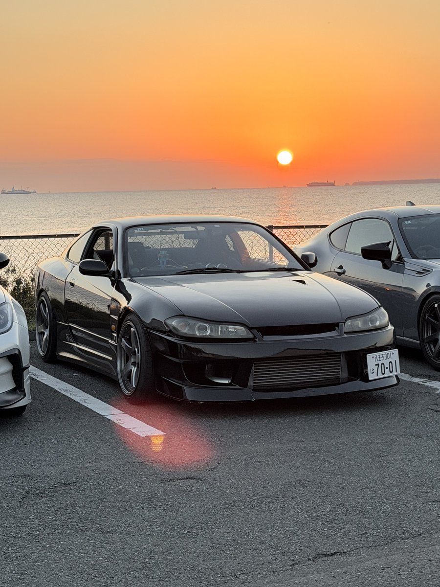 えいく tweet media