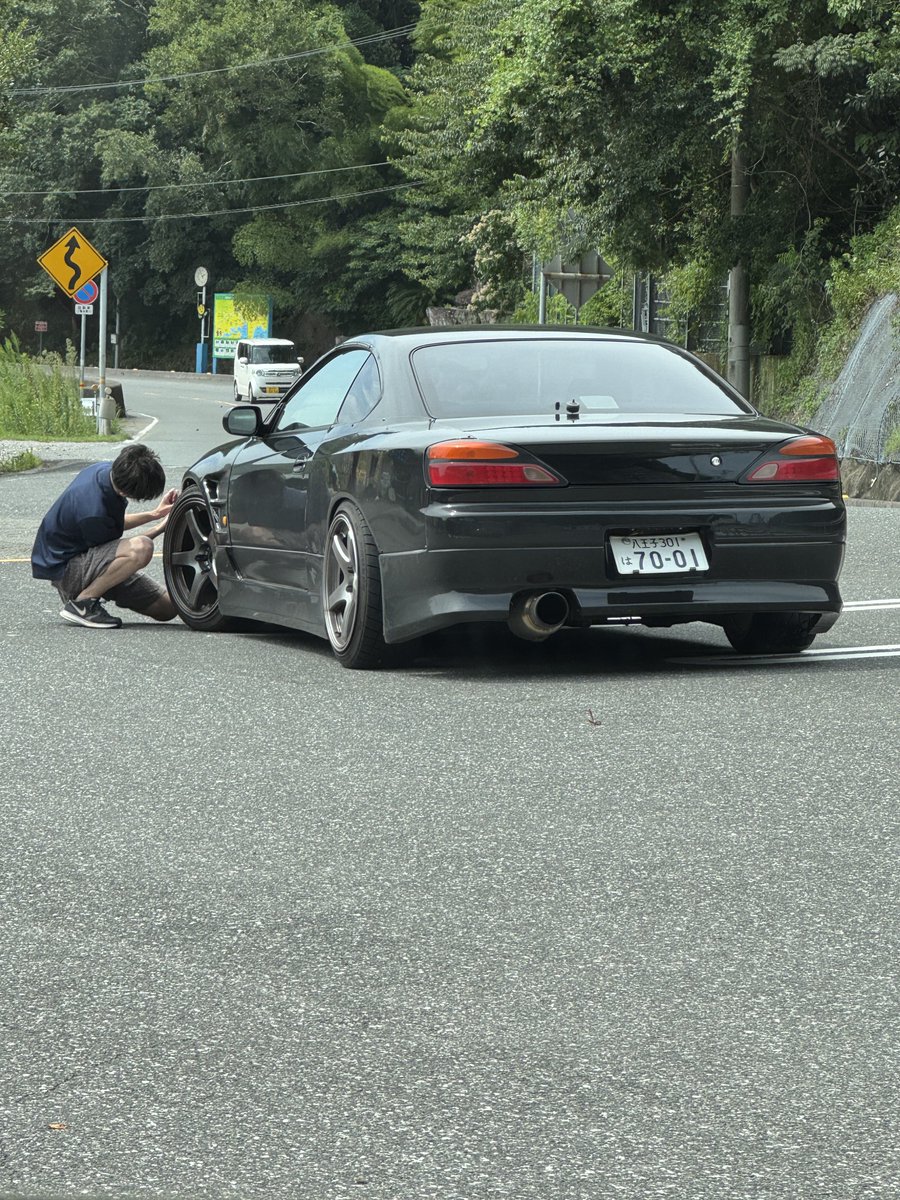 えいく tweet media