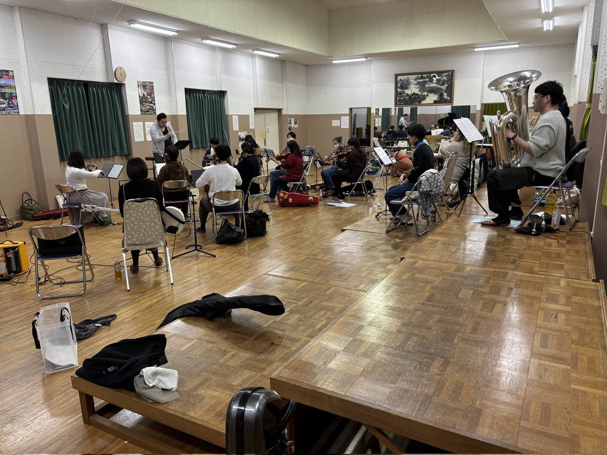 こんにちは!

昨日より3日間、富士五湖近くの某所にて合宿を行っております!
ソラネルのように鍛練(合奏練習)をしたり、食事や交流を行ったり…初日からとても充実していました♪

#RdM7th