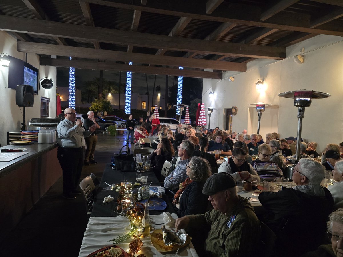 Slugocki's tweet image. Fun night in the West Valley tonight at the LD25 Dessert auction. One of my favorite events of the year.
The rain doesn’t stop this group!  Great work!