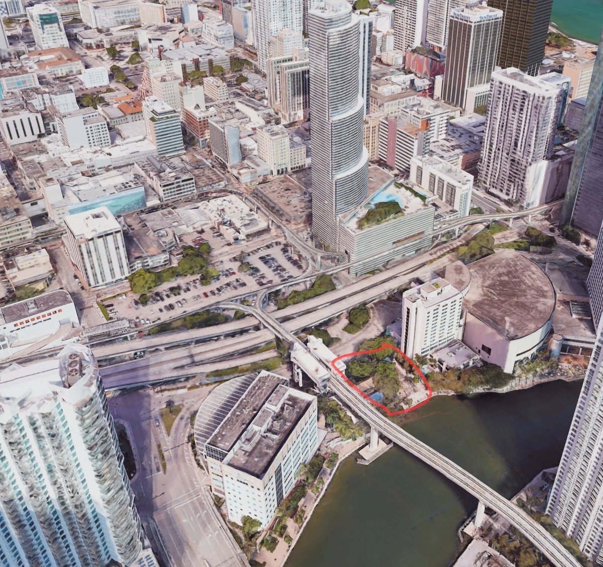 The Fort Dallas site along the Miami River has been majorly cleaned up...Stuff and things™️ happening? 👀