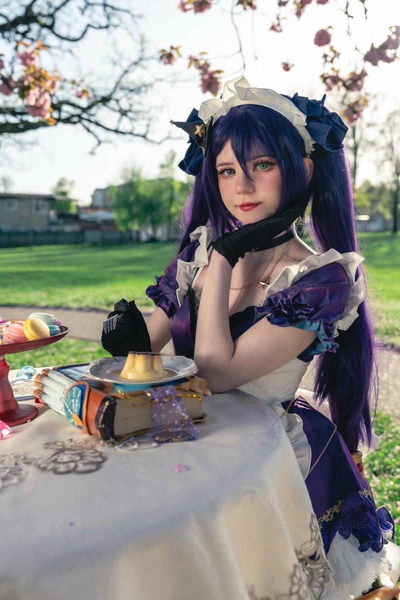 prettyinpiqi's tweet image. cosplay               vs                daily