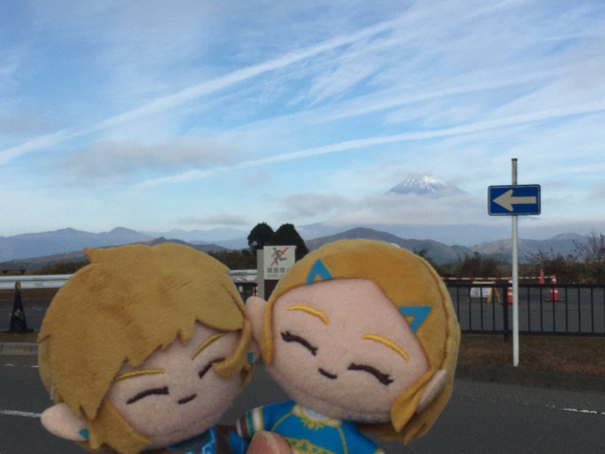 富士山ちょっとだけ見えましたねリンク!朝ごはん食べて帰りましょう