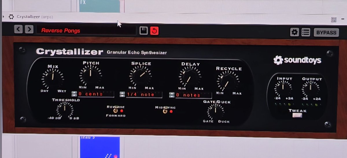 DefaultTool's tweet image. i got it!

its $39 right now (original price is $149)

i just need to learn how to make music now... ouch...