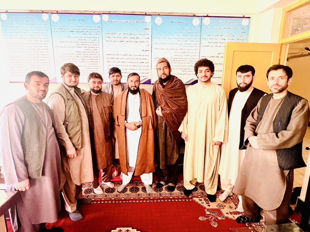 ibrahim_qani's tweet photo. «بسم الله الرحمن الرحیم»

محقق برتر، مسئولیت بیشتر… 

امروز یکی از بزرگ‌ترین آرزوهای علمی‌ام به واقعیت پیوست و زحمات شبانه‌روزی علمی ام نتیجه ملموسی داد. با افتخار اعلام می‌کنم که اخذ عنوان محقق برتر و مقام اول در بخش (مقالات خارجی) در پوهنتون فاریاب کار ساده‌یی نبود. 🎓✨ https://t.co/bCEgBMMGOD