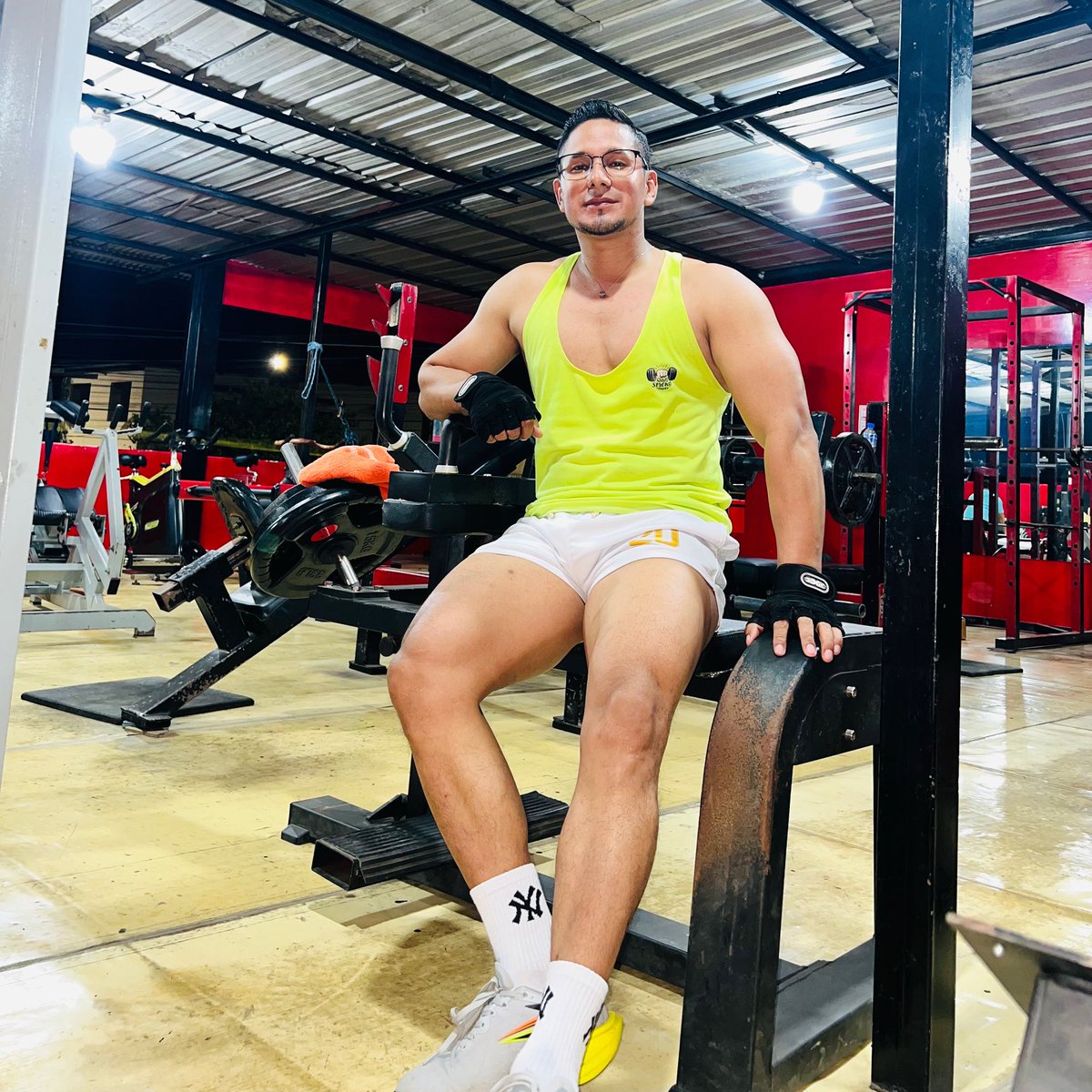 SanchezMuiz's tweet photo. Está prohibido rendirse 🙌🏻 respira profundo 😮‍💨 y continúa 💪🏻🤓🔱 ❤️‍🔥

#gym #fitnesslife #gymrat #lifestyle #bestrong💪 #discipline https://t.co/bGIZ2HgfwN