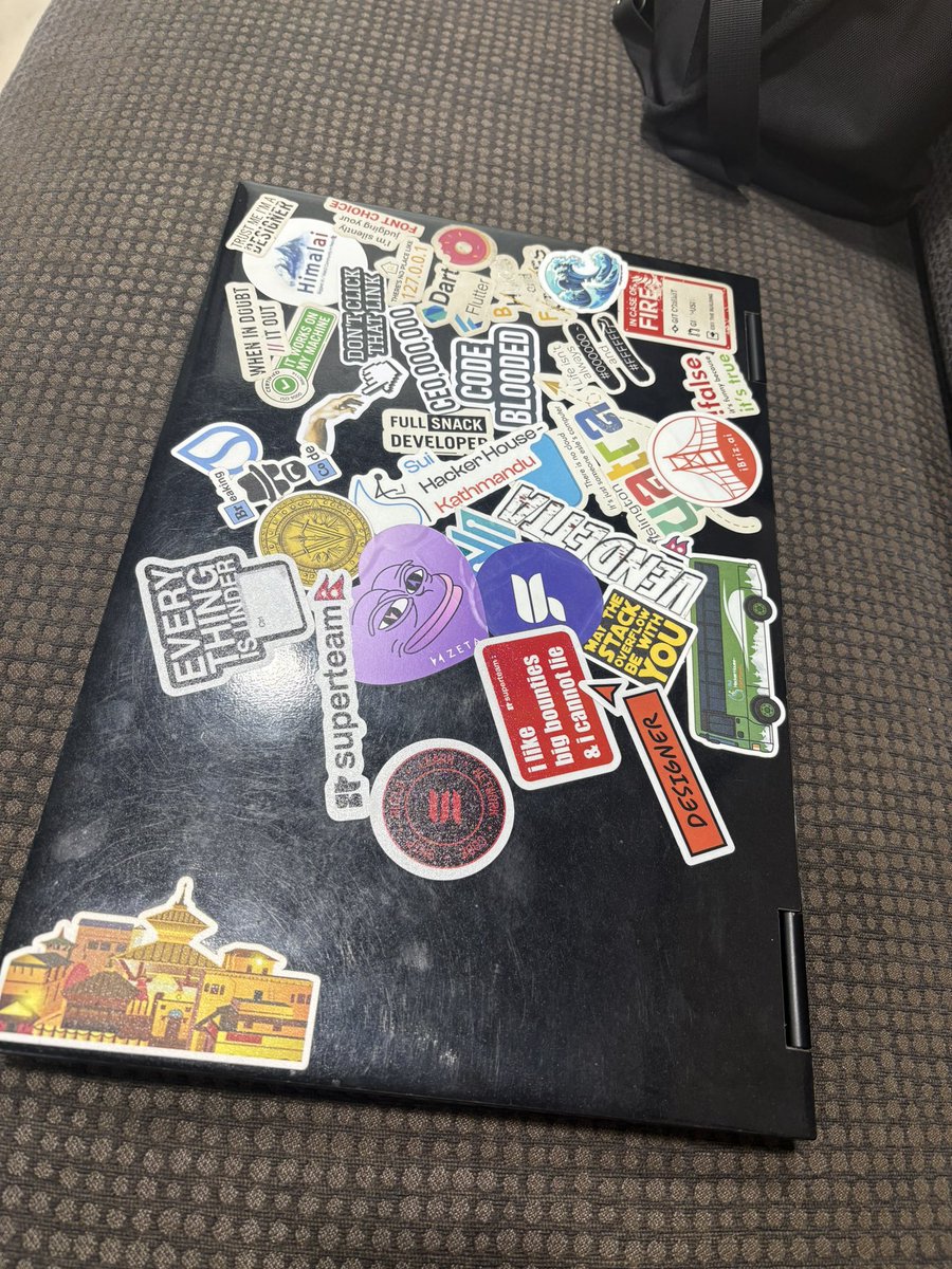 __a.b.i.n.a.s.h tweet media